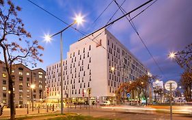 Ibis Marseille Centre Euromed